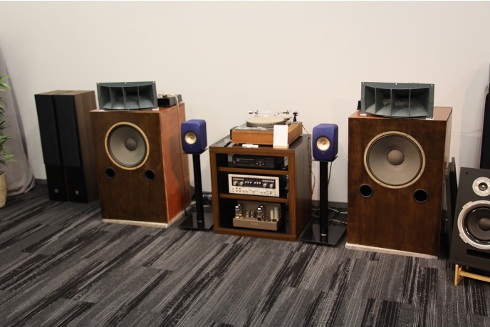 厚木リスニングルーム